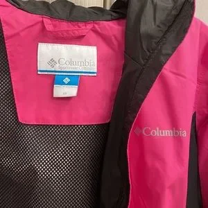 Columbia tested tough in pink rain jacket shop